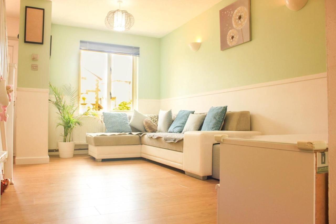 Welcome Home Twin Bedroom Near Heathrow Airport, London Yiewsley Ngoại thất bức ảnh