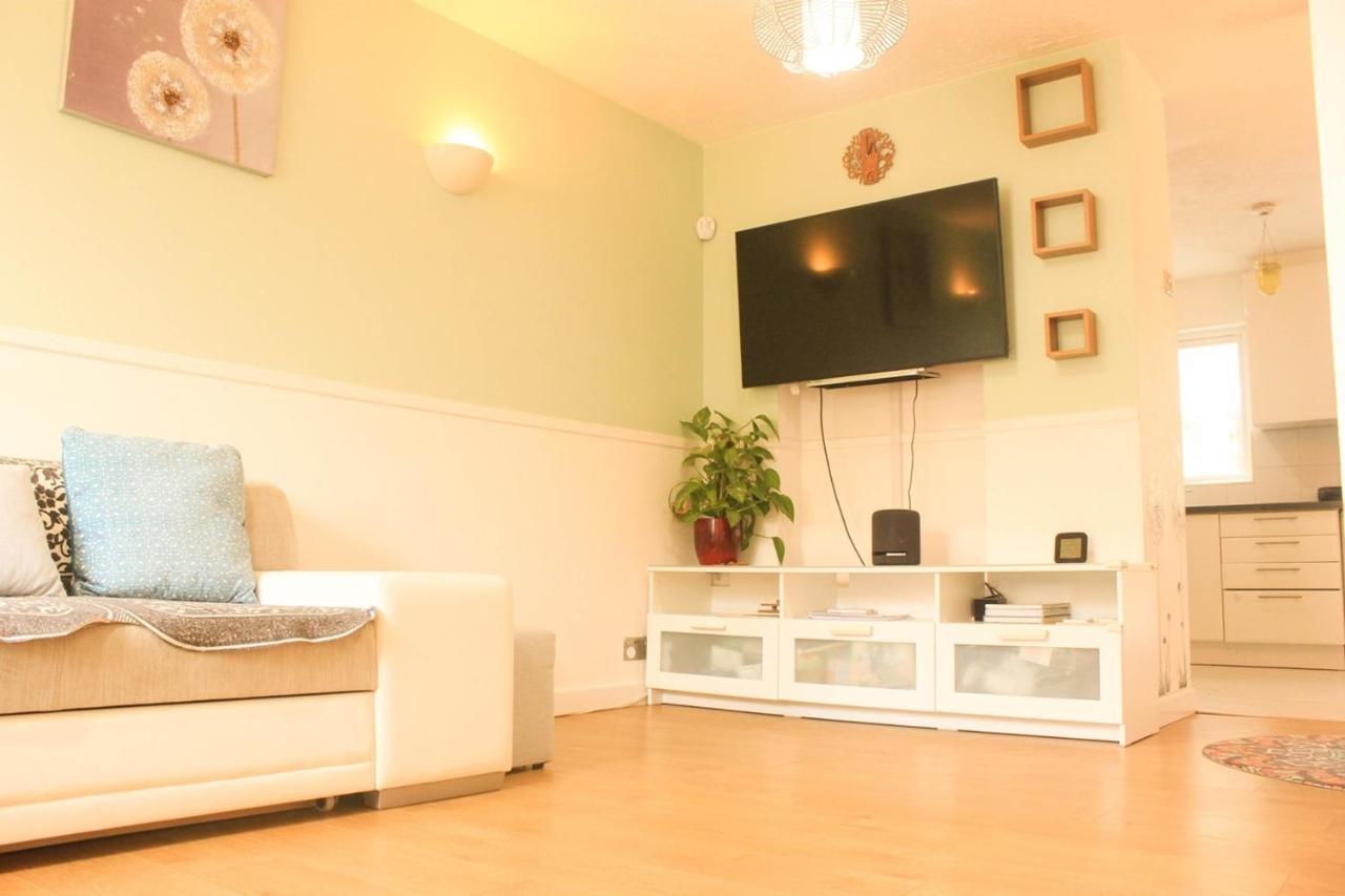 Welcome Home Twin Bedroom Near Heathrow Airport, London Yiewsley Ngoại thất bức ảnh